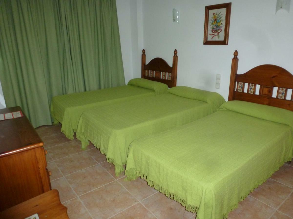 Hostal Cortes Garrucha Exterior photo